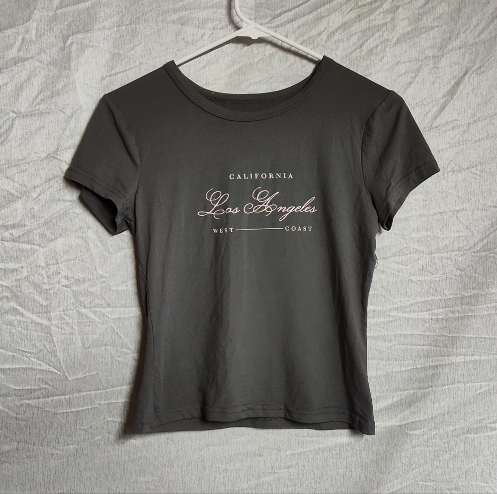 Gray Fitted Graphic Short Sleeve Tee